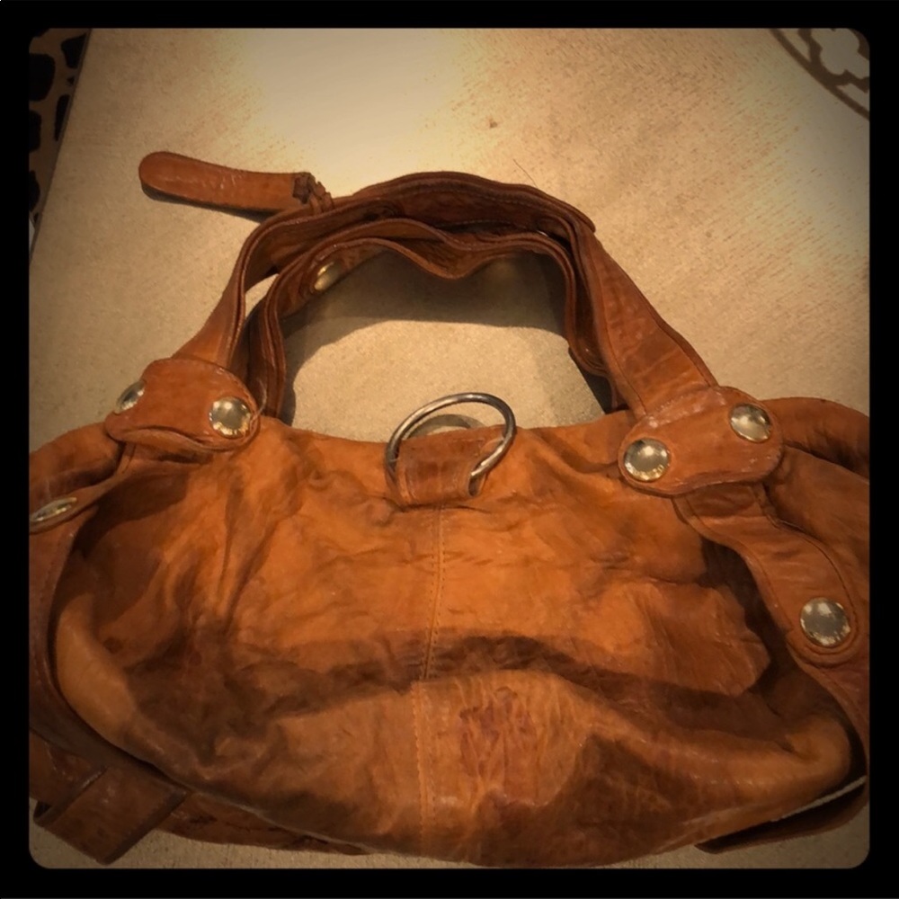 Gusto extra large leather satchel!